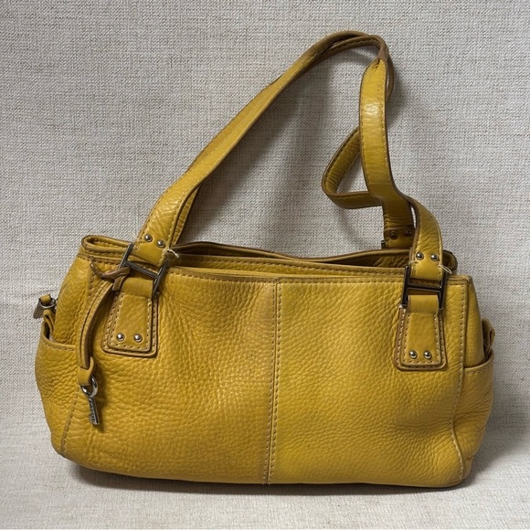 Original Fossil Shoulder
Handbag Yellow Pebbled
Leather with Key - Picture 1 of 8